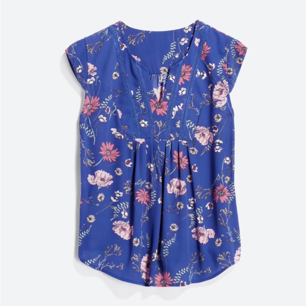 Gorgeous flower pattern blouse